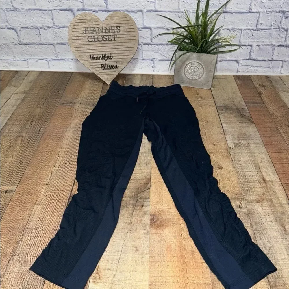 Lululemon Street To Studio Pant II  Size 4